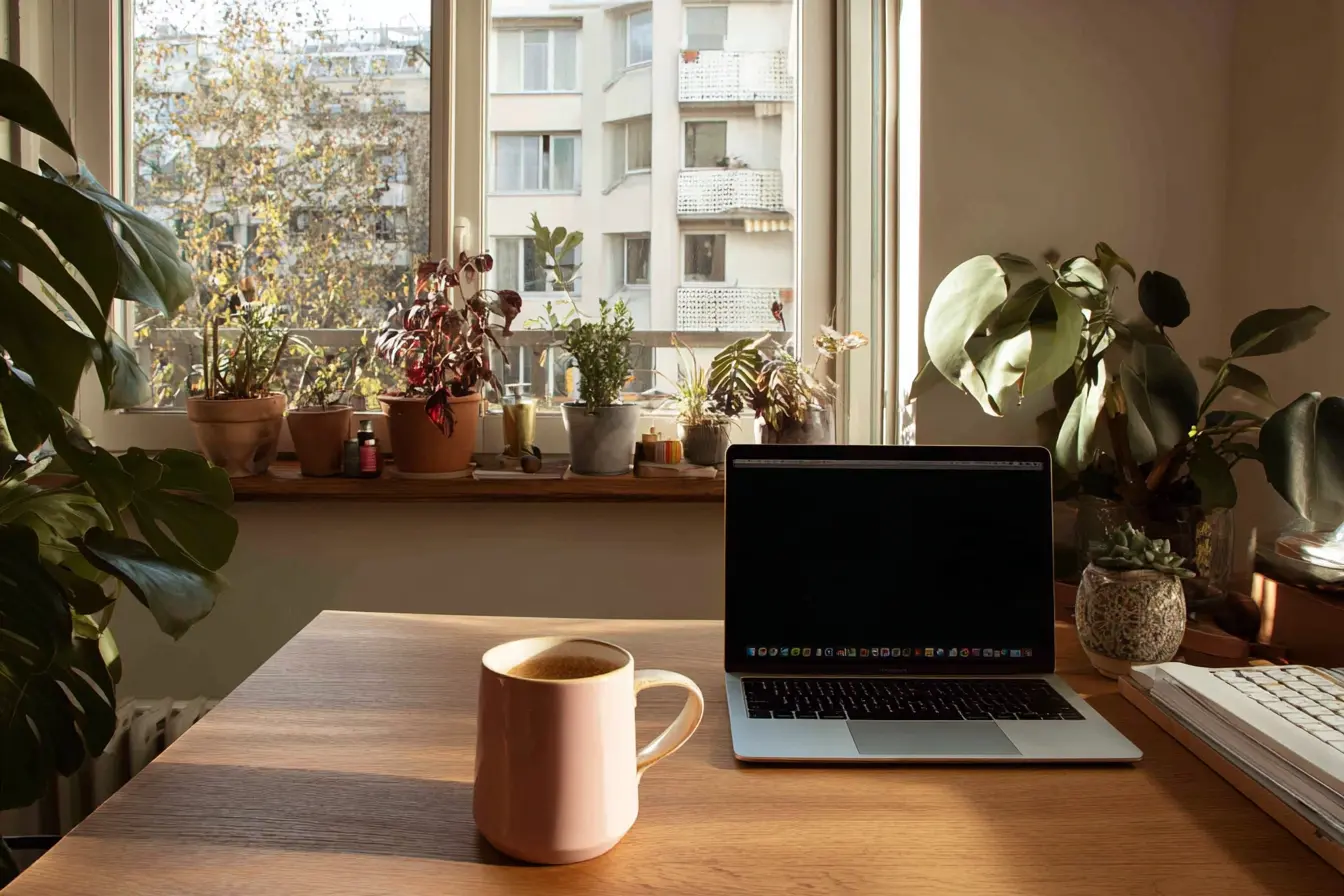How to Set Up a Productive Home Office in a Rental Apartment