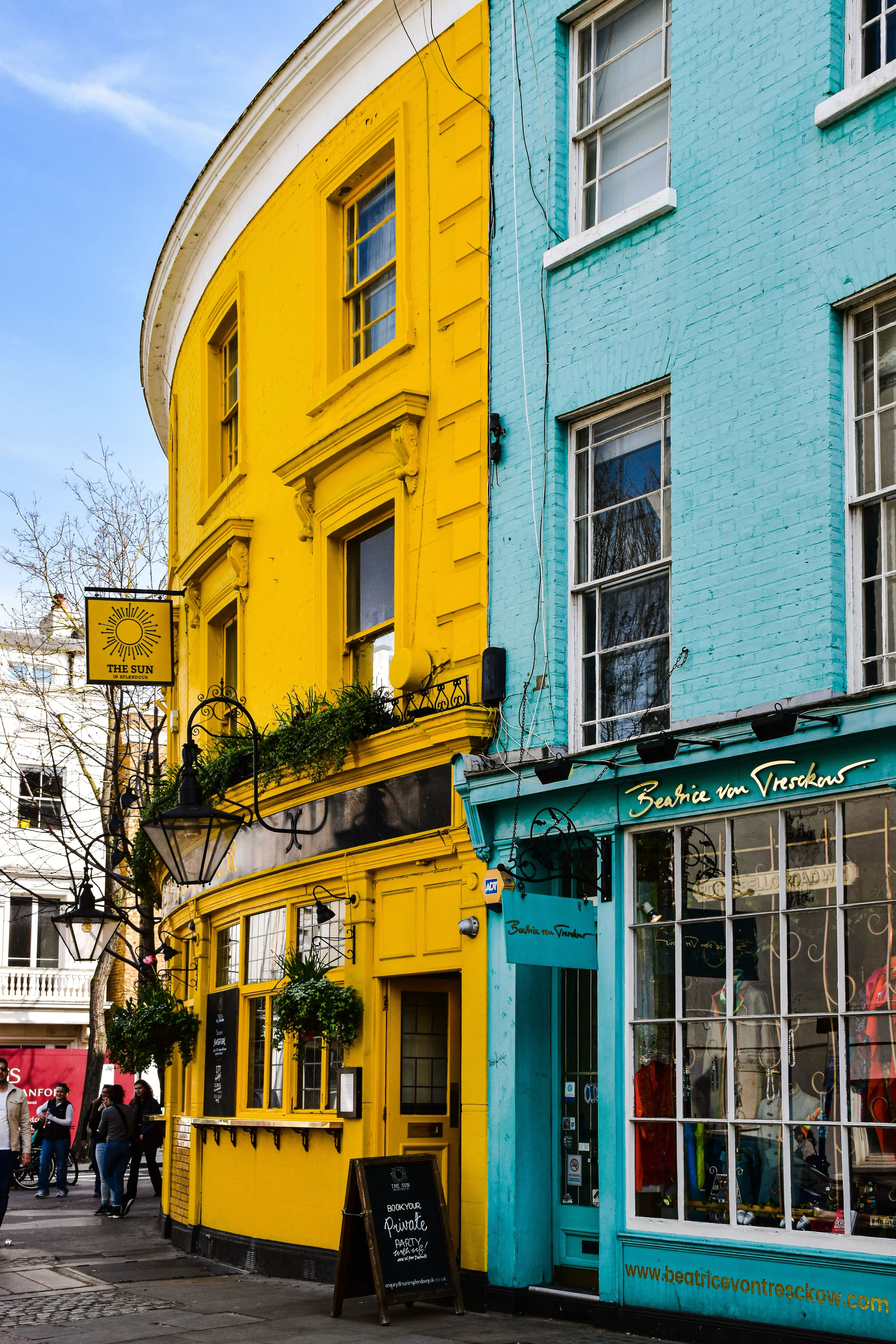 Notting Hill London: The Remote Worker's Guide to Living, Working, and Staying
