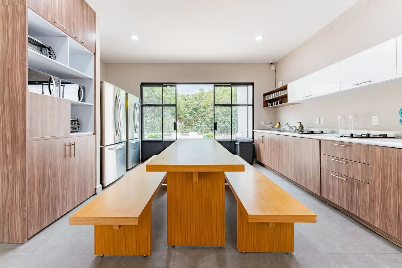 Sleek 1-bed City Flat With Dedicated Home Office And Outdoor Patio In Mexico City