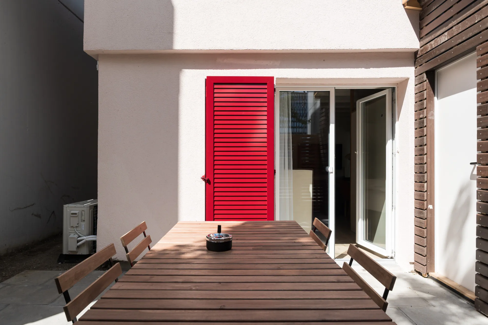 Curated Cozy Zurich Studio For Remote Work, 2 Min From Hauptbahnhof - Corporate Housing in Zurich, Switzerland