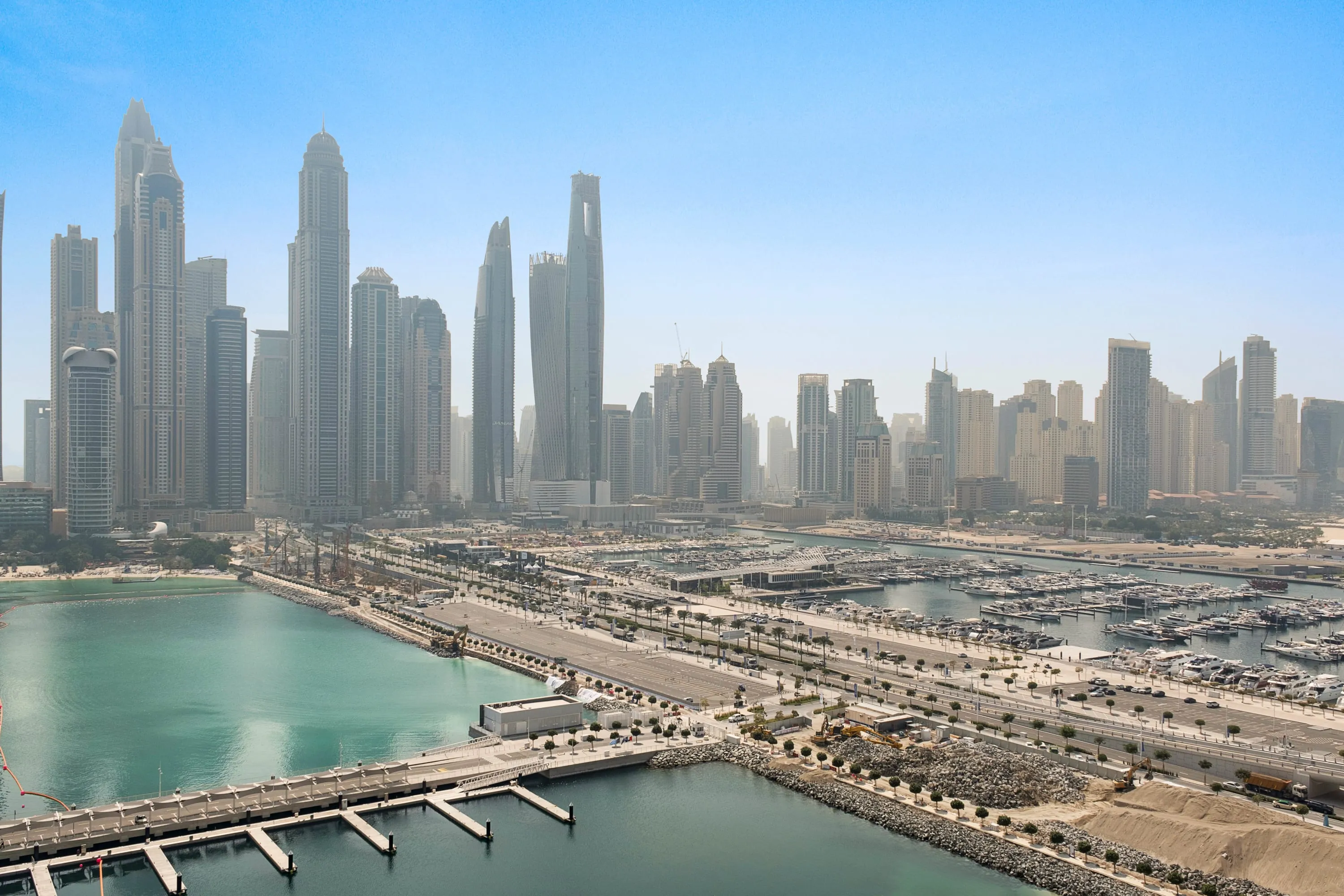 Distinctive Dubai Flat With Dedicated Home Workspace Near Marina And Beach For Remote Work