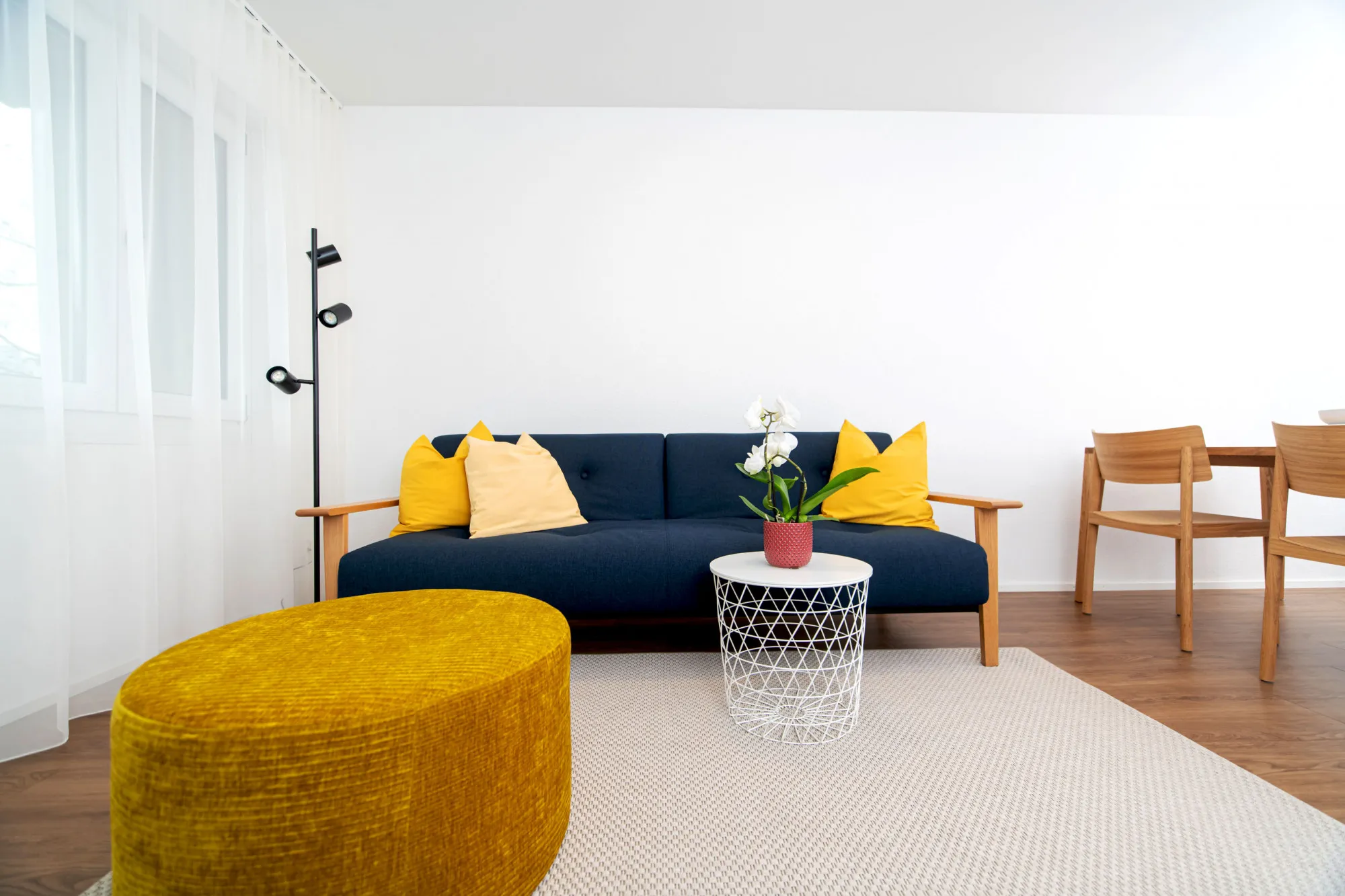 Refined Flat With Balcony, 8 Min To Train Station - For Work From Home - Corporate Housing in Basel, Switzerland