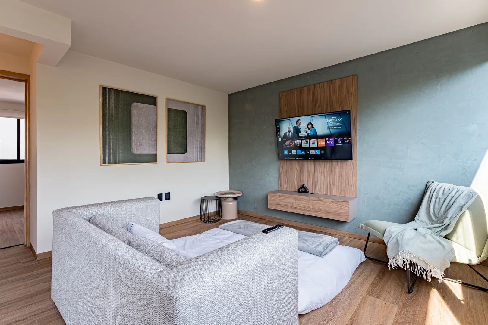 Designer 52m2 Flat With Bright Home Office In Roma Norte, Mexico City