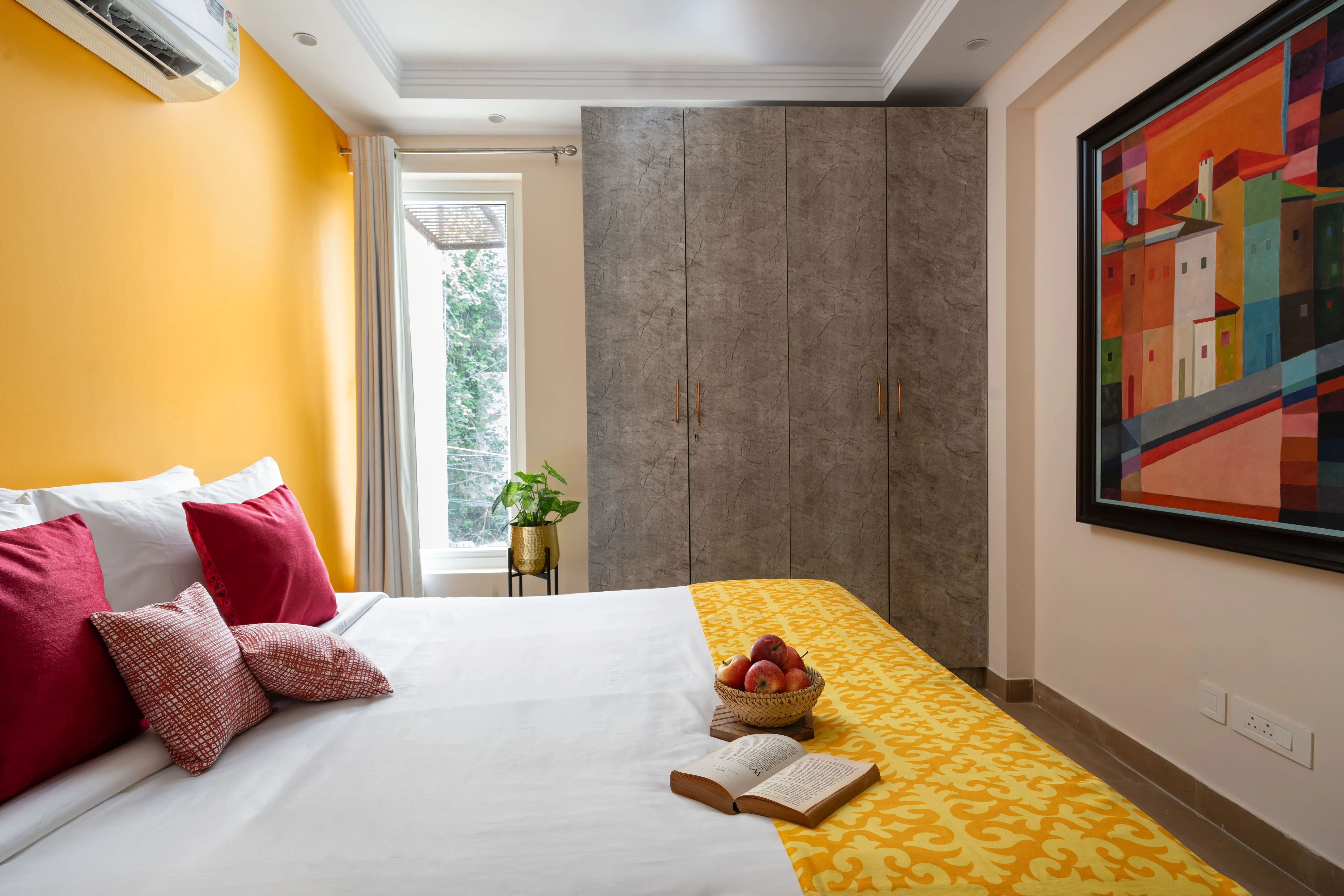 Upscale 3-bed Flat With Outdoor Space & Home Office Setup For Remote Work In Delhi #2