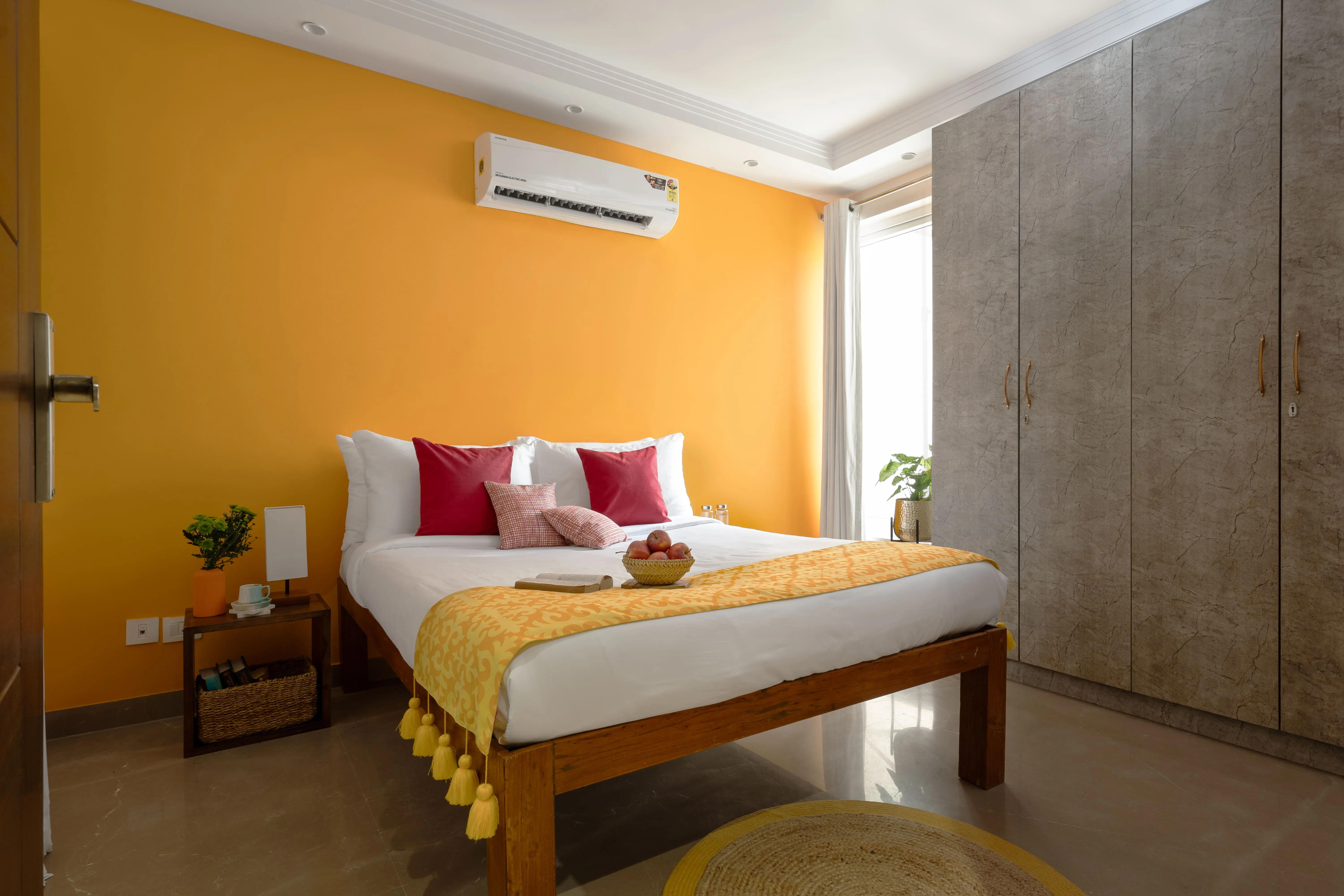 Upscale 3-bed Flat With Outdoor Space & Home Office Setup For Remote Work In Delhi #3