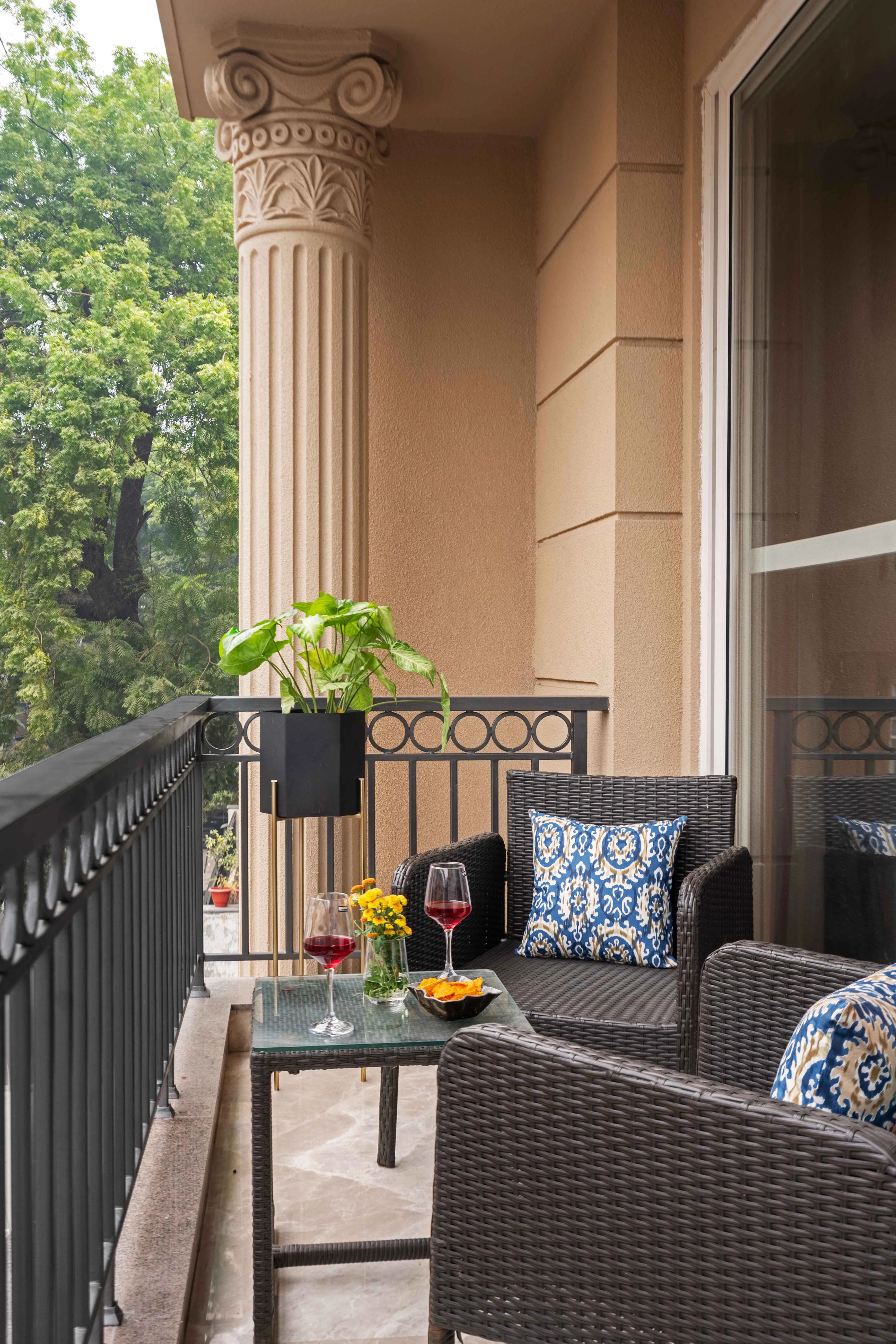 Contemporary 3-bed Delhi Flat With City Views And Dedicated Home Office Space #3