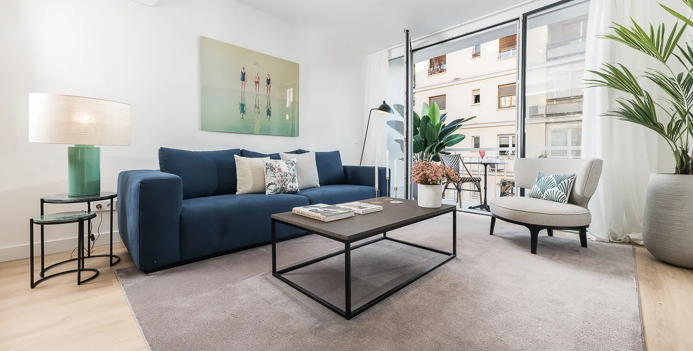 Sophisticated Madrid Flat With Dedicated Home Office And Urban Charm For Remote Work