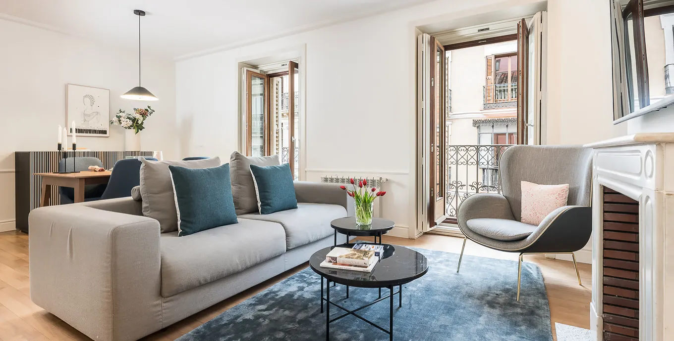Airy Madrid Flat With Dedicated Workspace For Seamless Remote Work In City Center