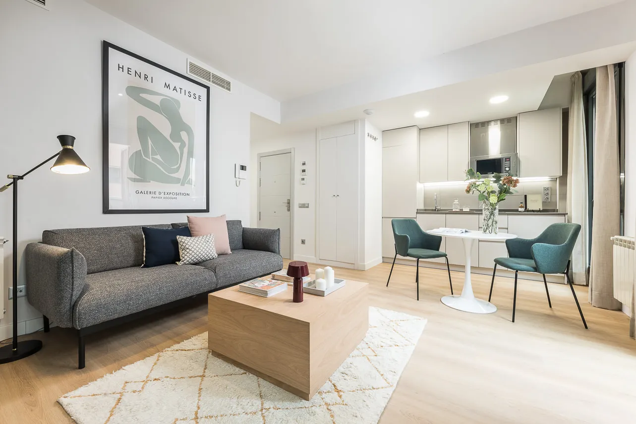 Sleek Intimate Madrid Flat With Dedicated Home Office - For Digital Nomads #2