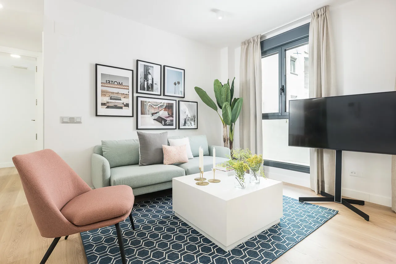 Spacious 2-bedroom Contemporary Flat In Madrid With Work-ready Layout #5