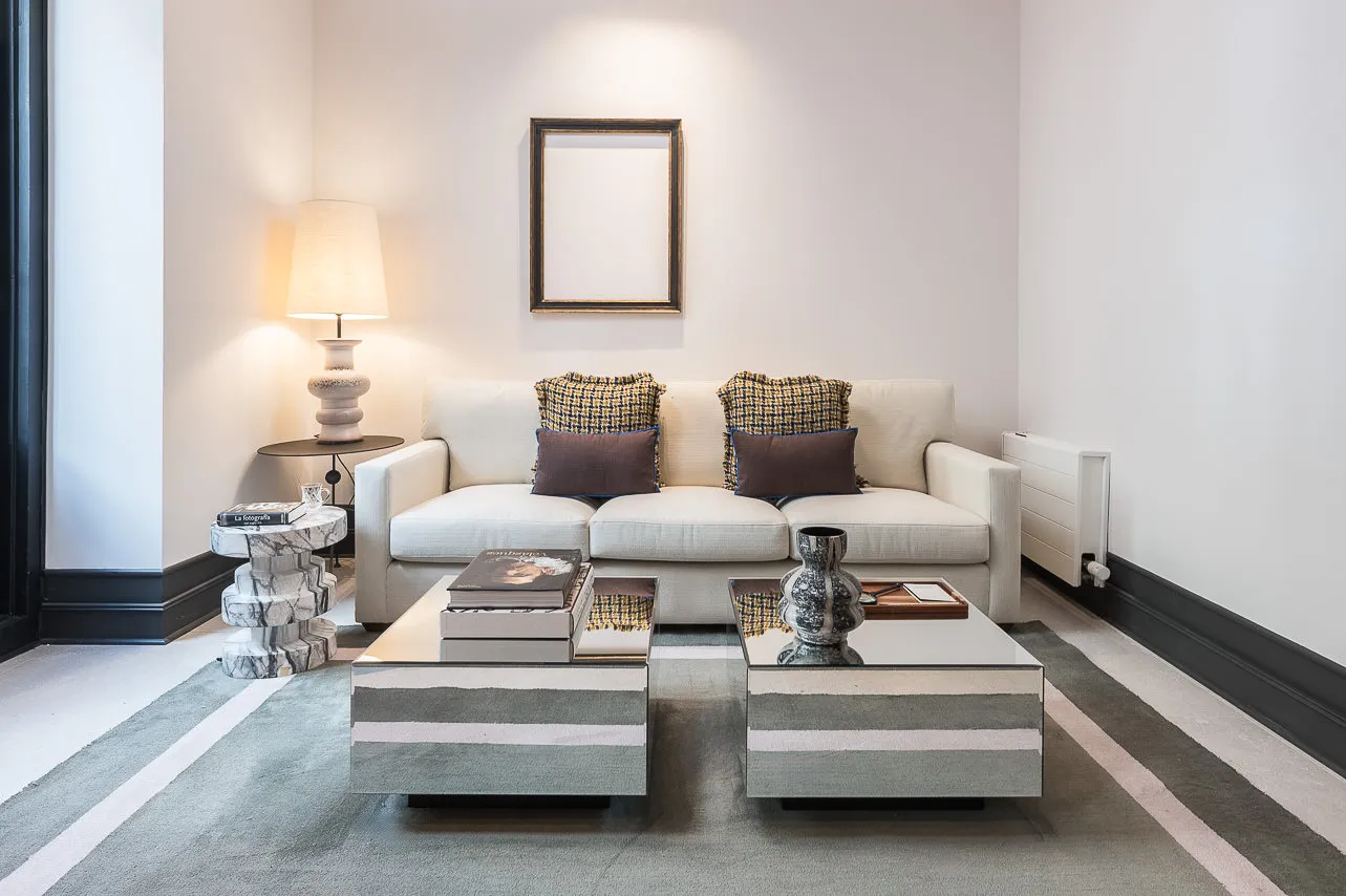 Designer Madrid Flat With Bright Home Office And Modern Comforts For Remote Work #4