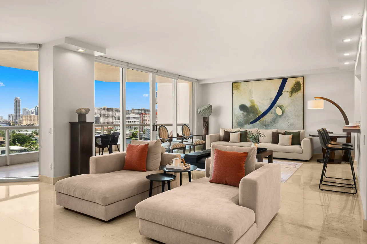 Charming Miami Apartment With Dedicated Home Office For Remote Work Success #5
