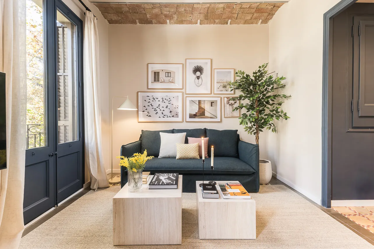 Sleek 2-bed City Flat With Dedicated Home Office In Barcelona's Eixample District #4