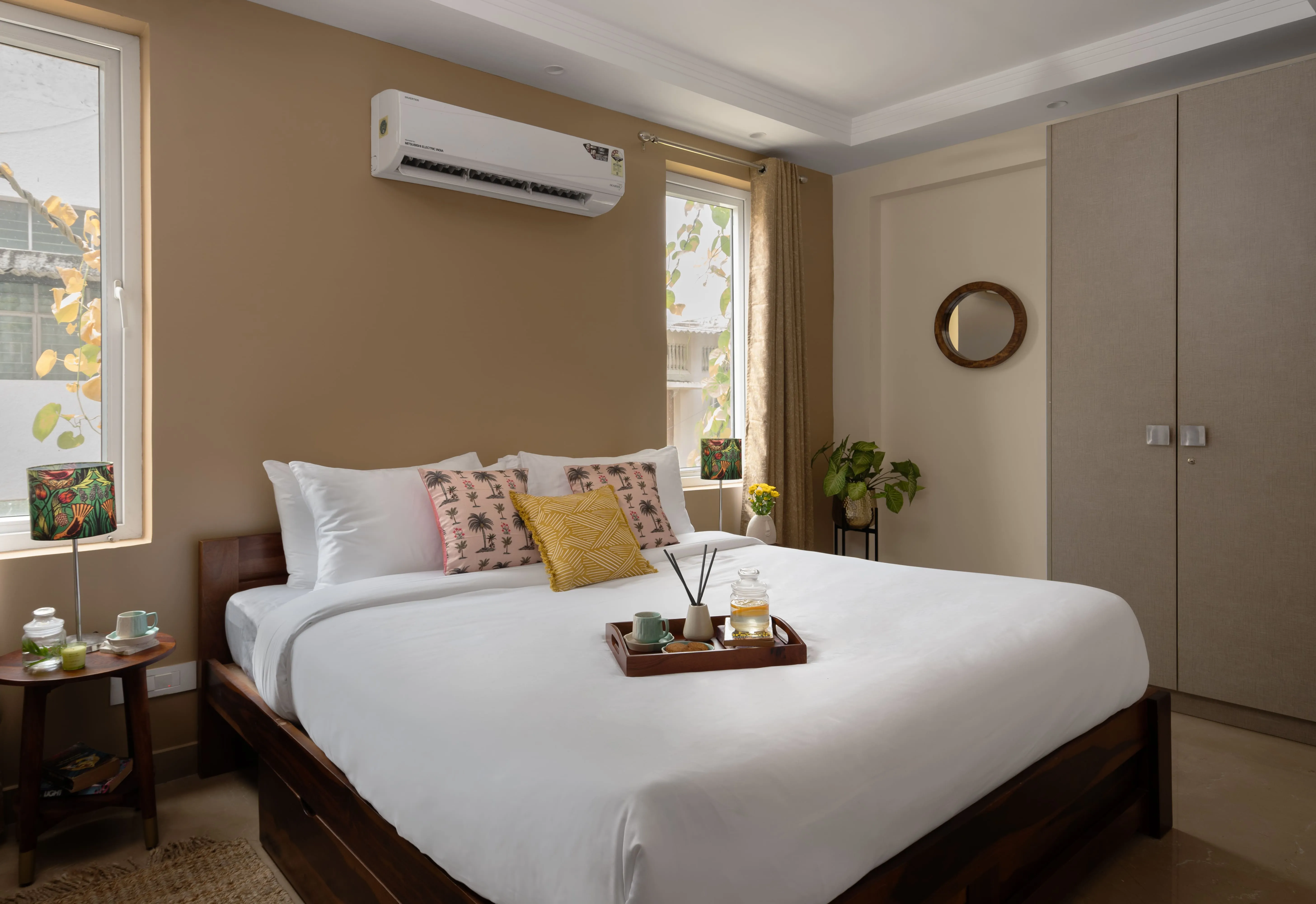 Upscale 3-bed City Flat With Stunning Views & Dedicated Home Office In Delhi #3