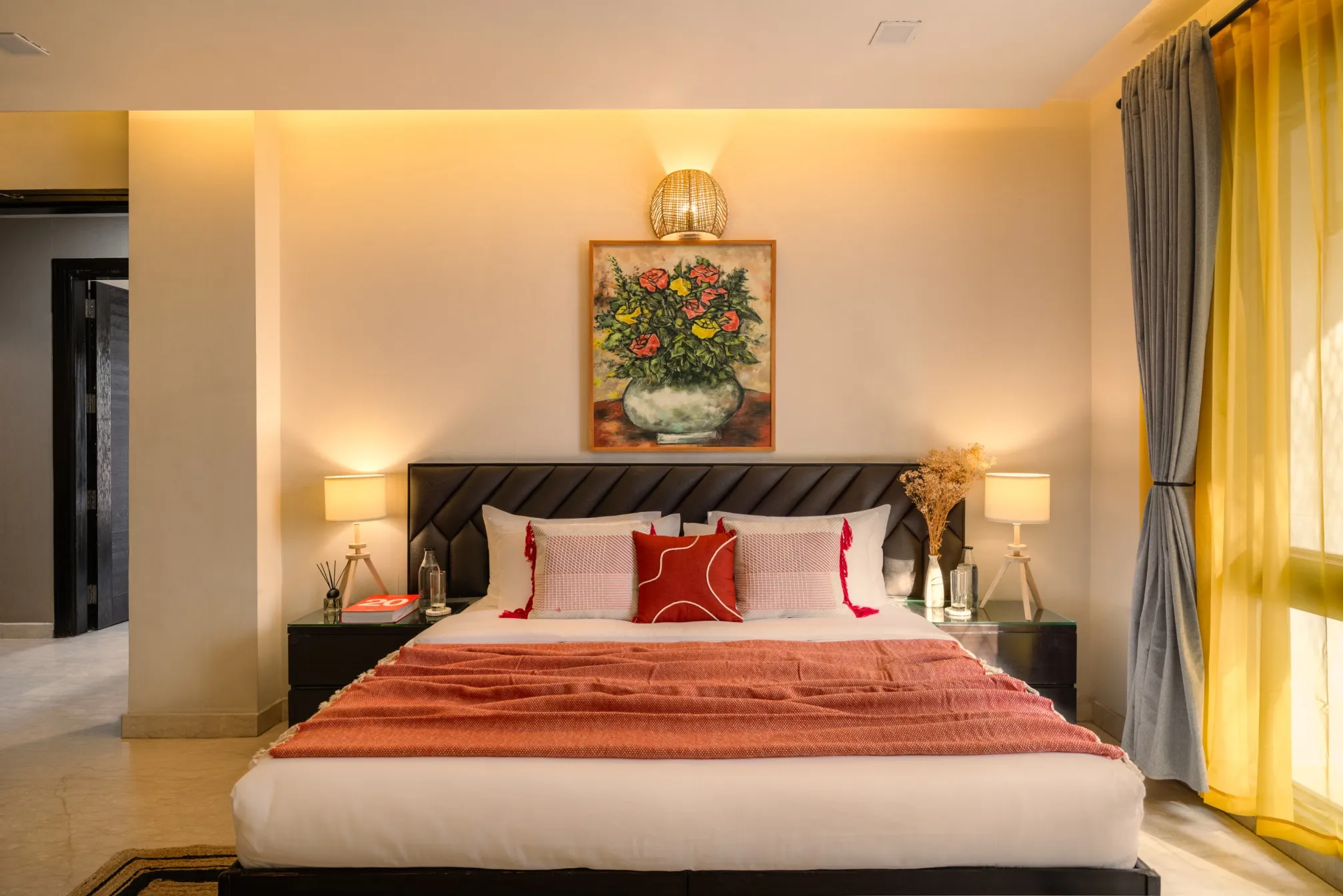 Contemporary 3-bed Flat With Dedicated Home Office In Delhi For Remote Work Flexibility #5