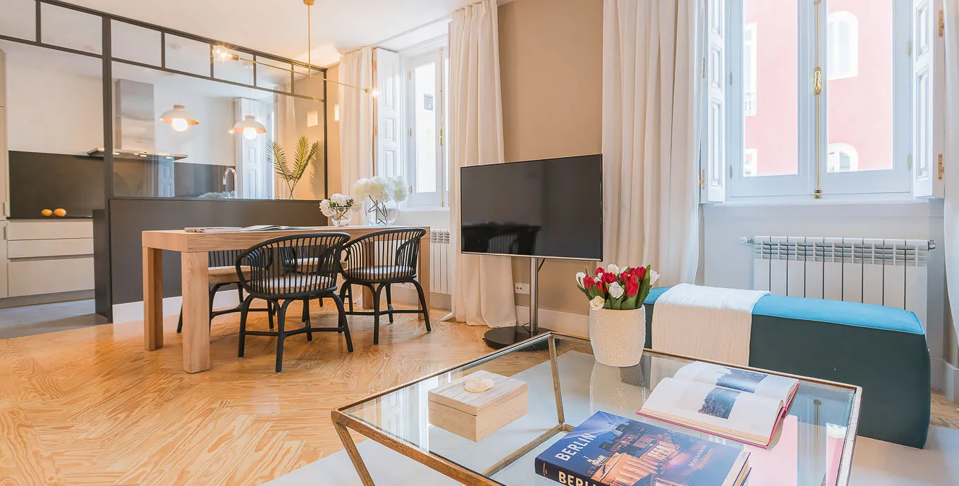 Modern Madrid Penthouse With Home Office & Panoramic Views In A 3-bed, Spacious Layout