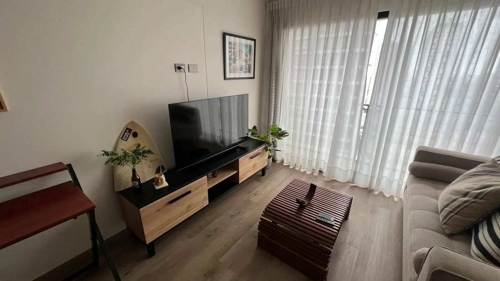 Work From Anywhere: Trendy Spacious 1br Executive Flat In San Isidro, Lima