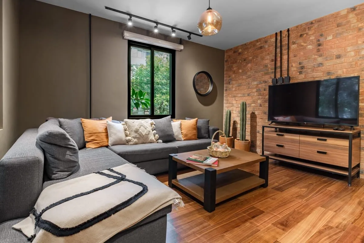 Chic 1-bedroom Executive Apartment With Home Office In Ciudad De Mexico's Condesa #2