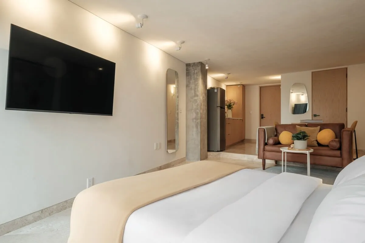 Stylish Cozy Studio With Dedicated Workspace In Mexico City #2