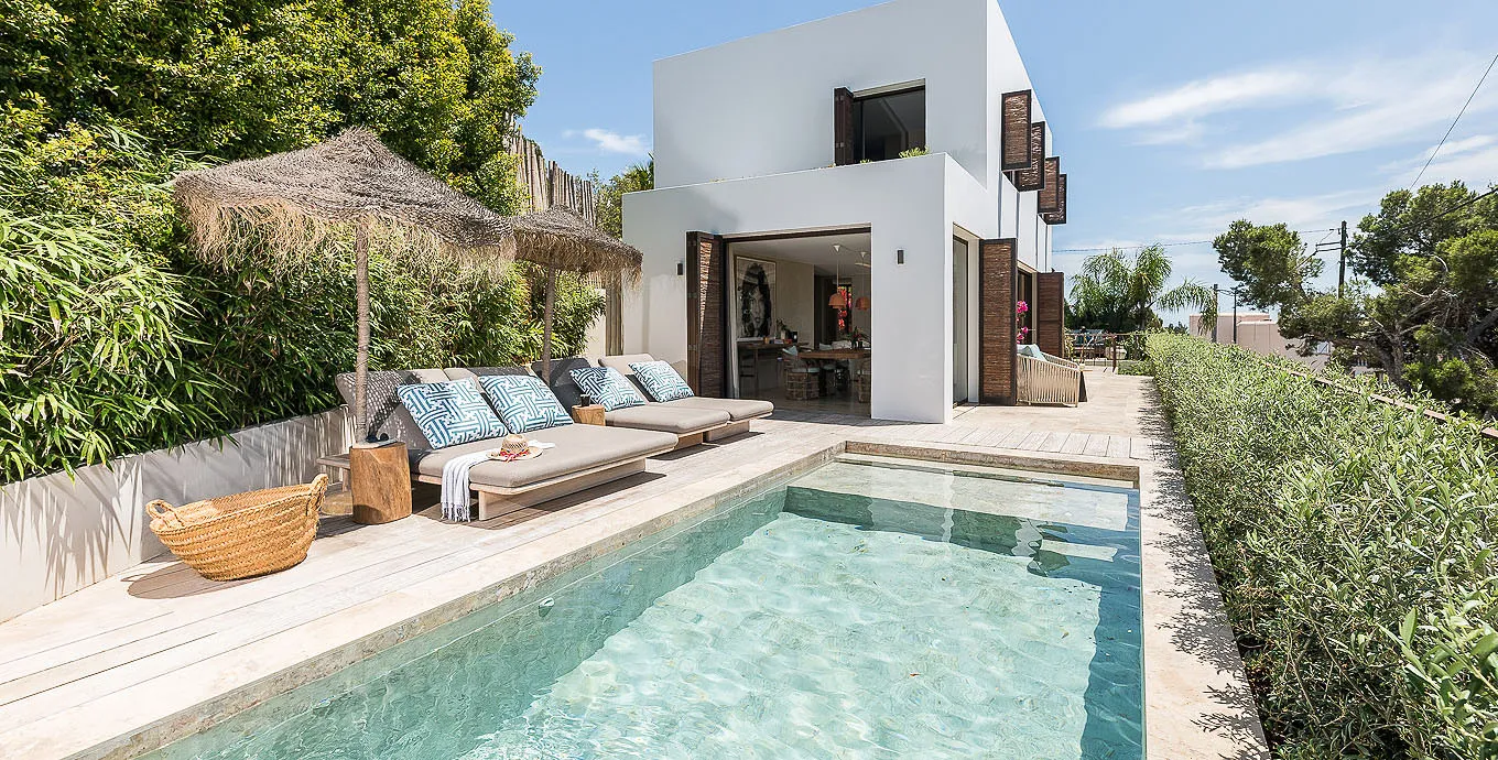 Ibiza Penthouse With Spacious Living And Dedicated Home Office For Digital Nomads