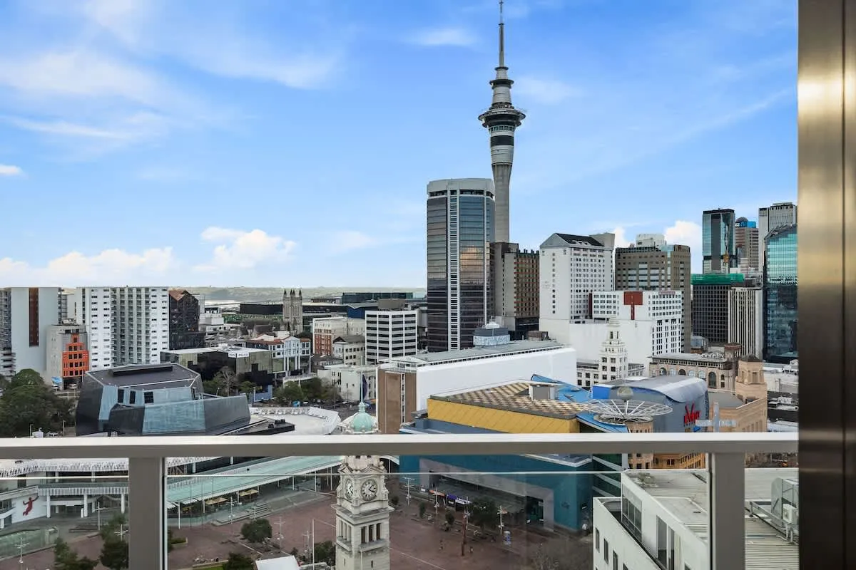 Sophisticated Cozy 2br Metropolitan Flat In Auckland Cbd - Work-ready, Pool & Gym #2