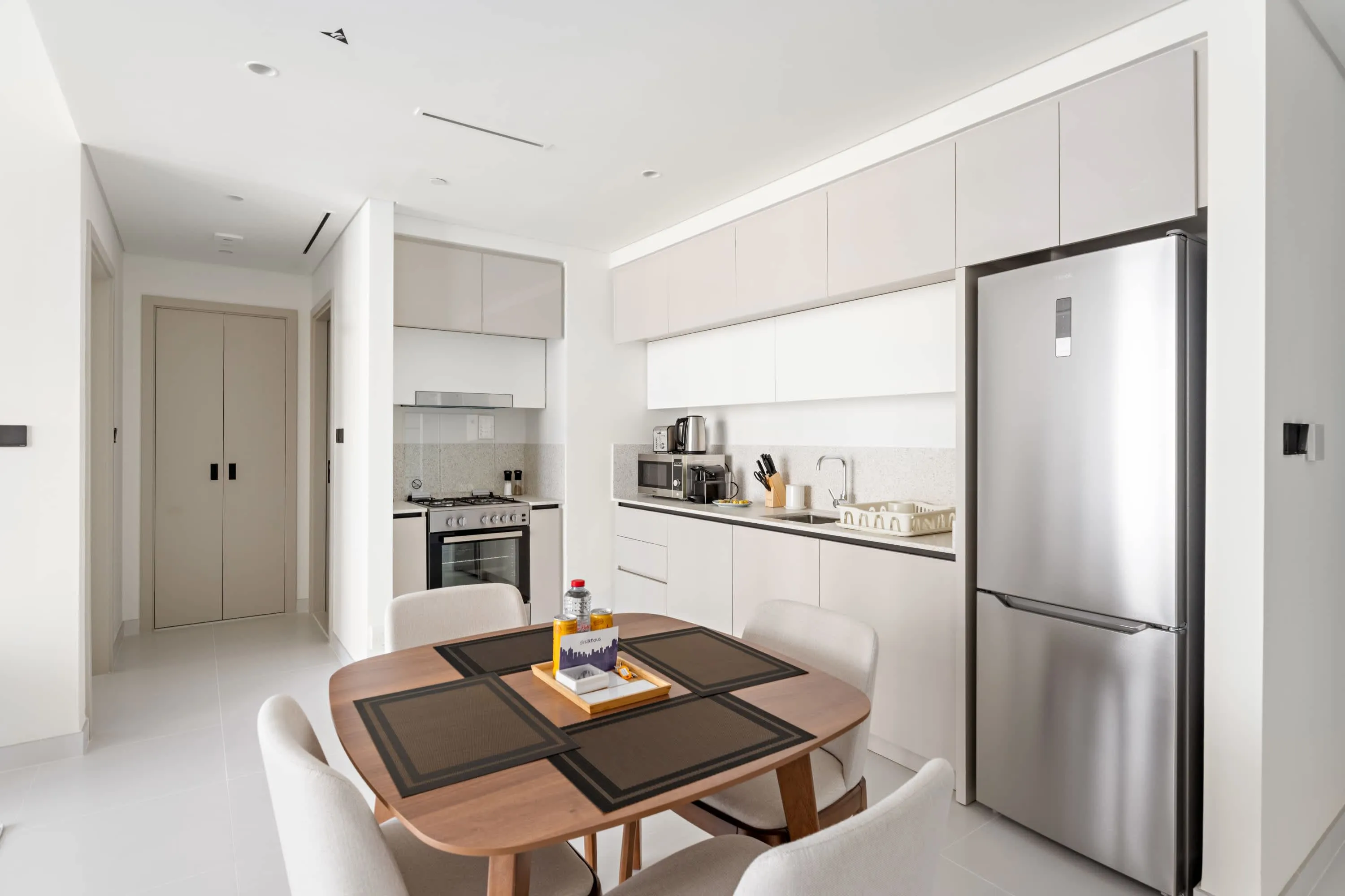 Refined 77m2 Dubai Flat With Bright Home Office For Digital Nomads In Marina #5