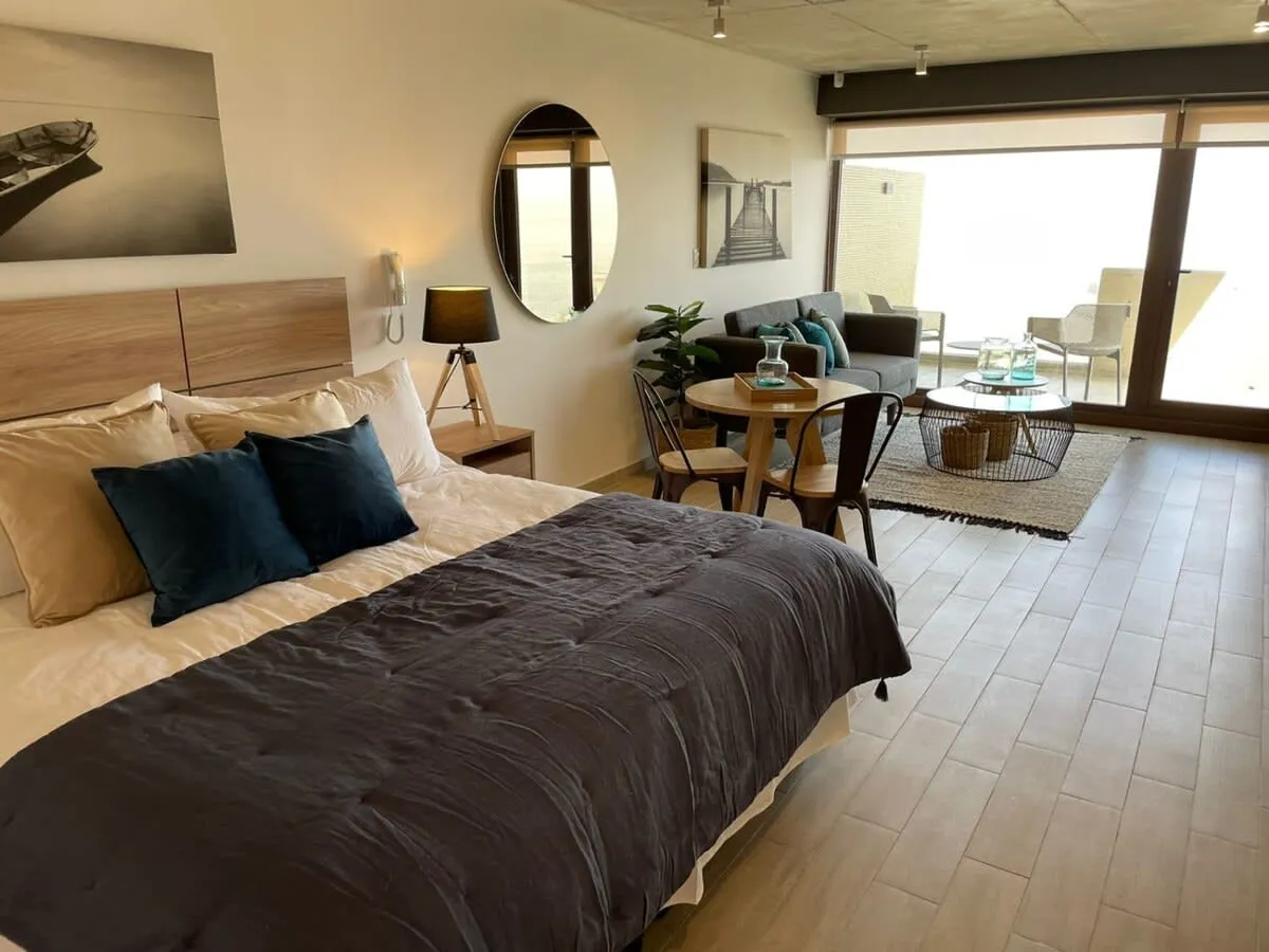 Sleek 30m2 Flat With Dedicated Home Office In Central Valparaiso For Remote Work #5