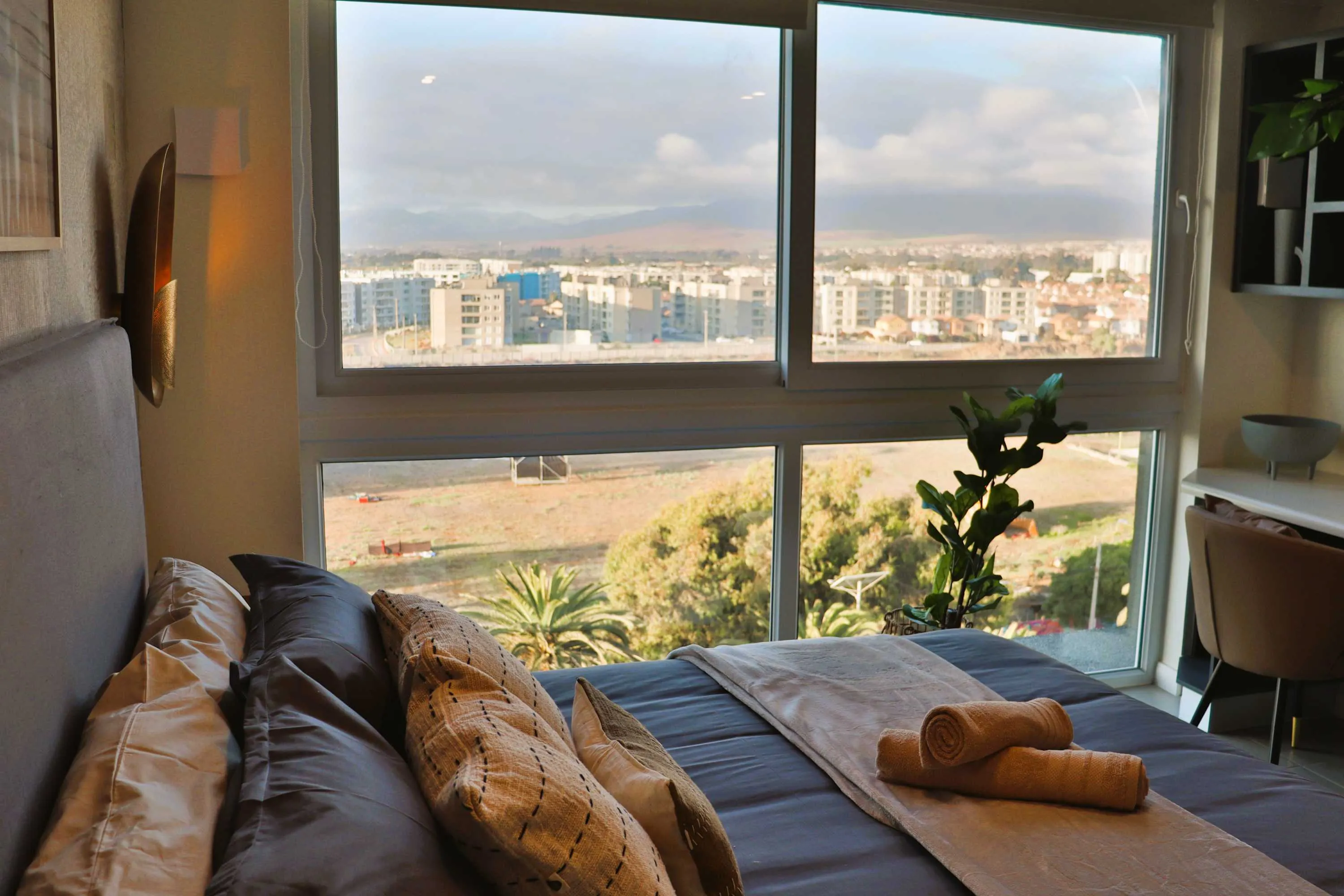 Compact Urban Flat With Dedicated Home Office Space In La Serena For Remote Professionals #2