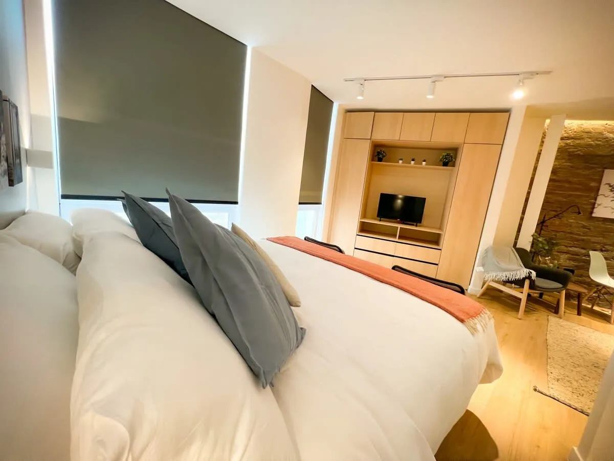 Charming Santiago Flat With Dedicated Home Office And Digital Nomad Amenities In 40m2 #5