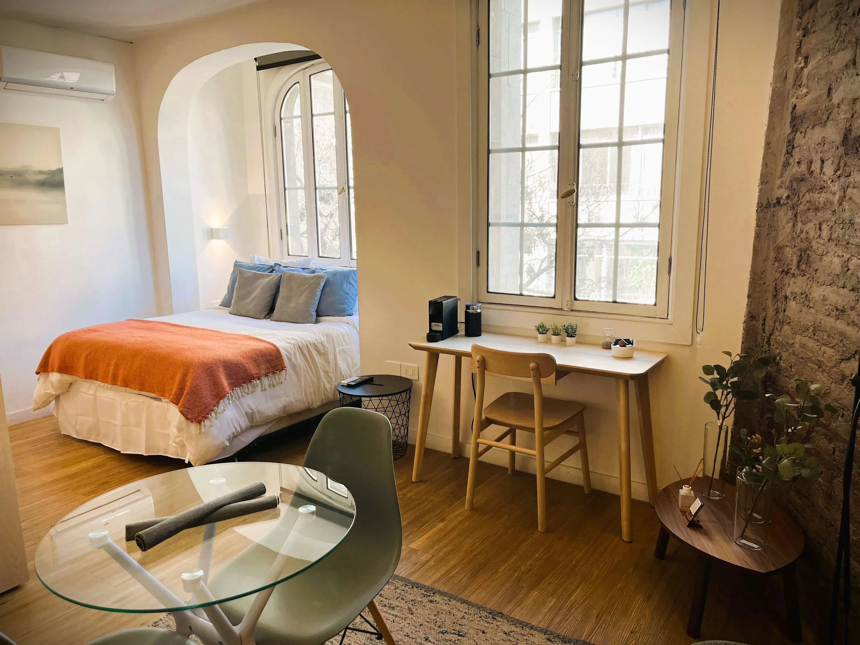 Charming Santiago Flat With Dedicated Workspace Near Lastarria District