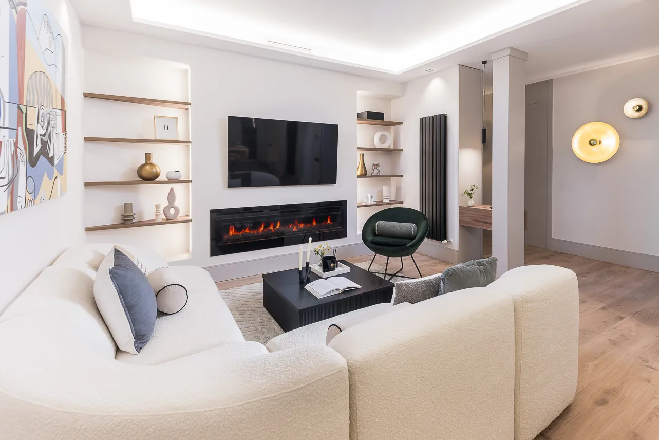 Expansive Madrid Designer Flat With Dedicated Home Office And City Views For Remote Work #4