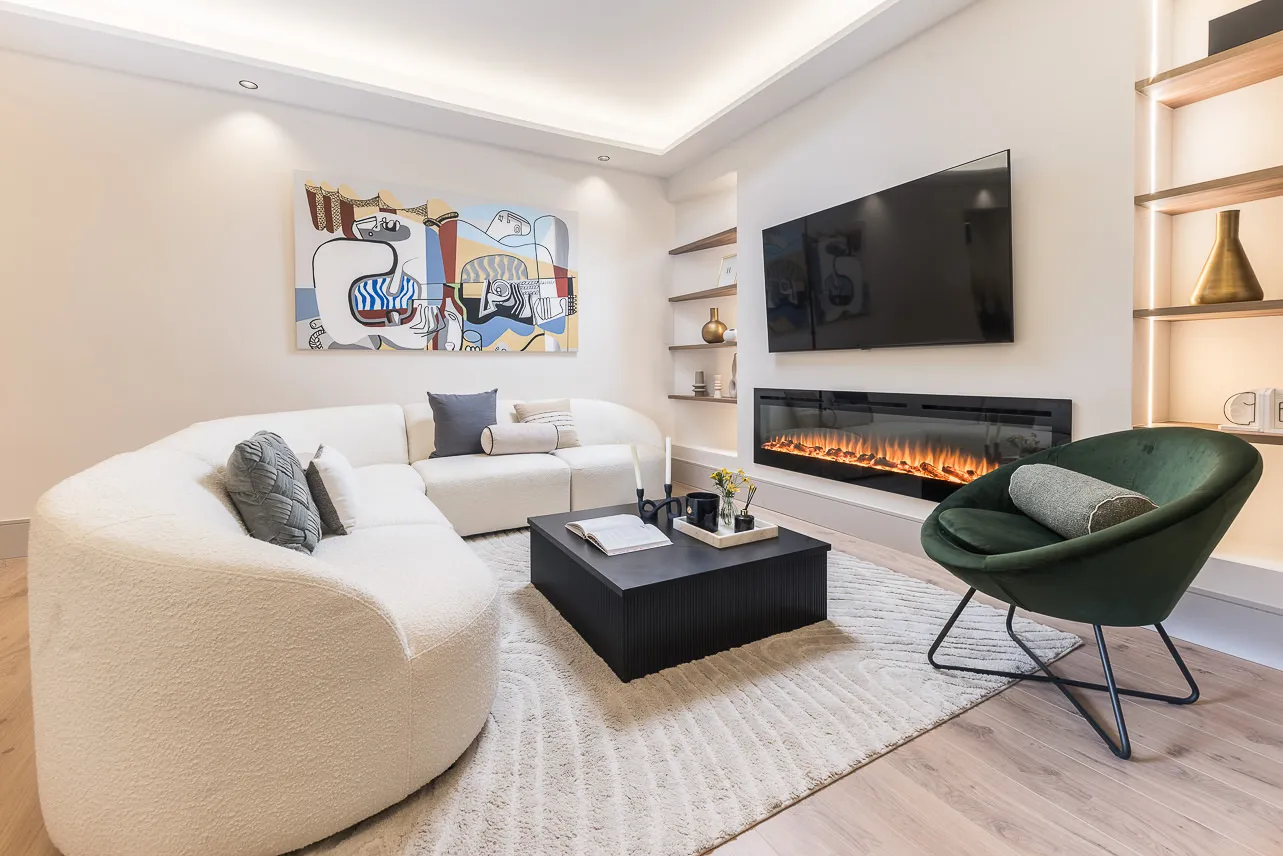 Expansive Madrid Designer Flat With Dedicated Home Office And City Views For Remote Work #3