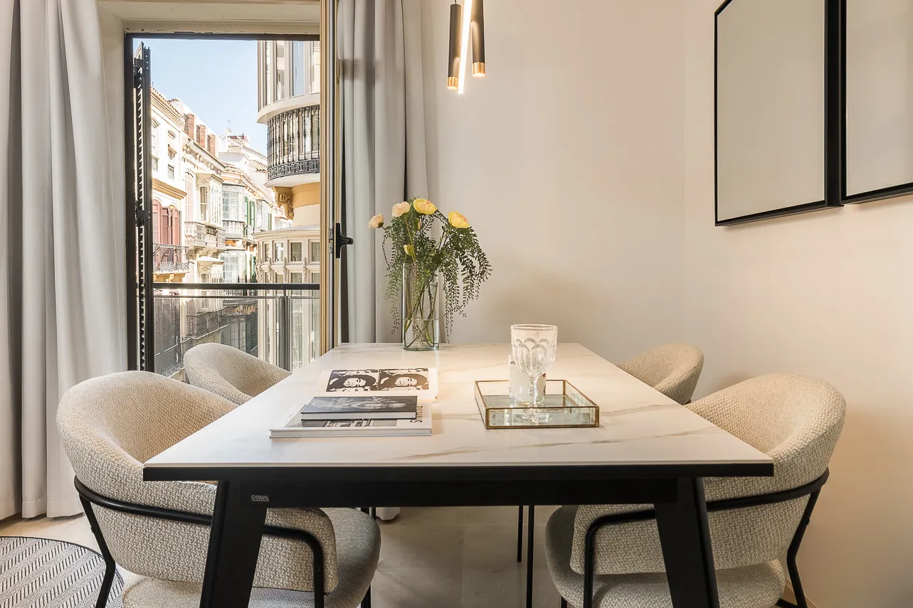 Contemporary 55m2 Malaga Flat With Dedicated Home Office For Remote Work Success #4