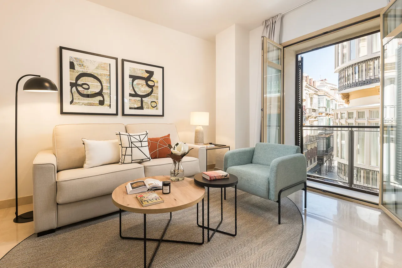 Contemporary 55m2 Malaga Flat With Dedicated Home Office For Remote Work Success #3