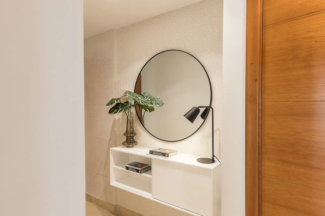Trendy Malaga Flat With Bright Home Office And Modern Style For Remote Work #5