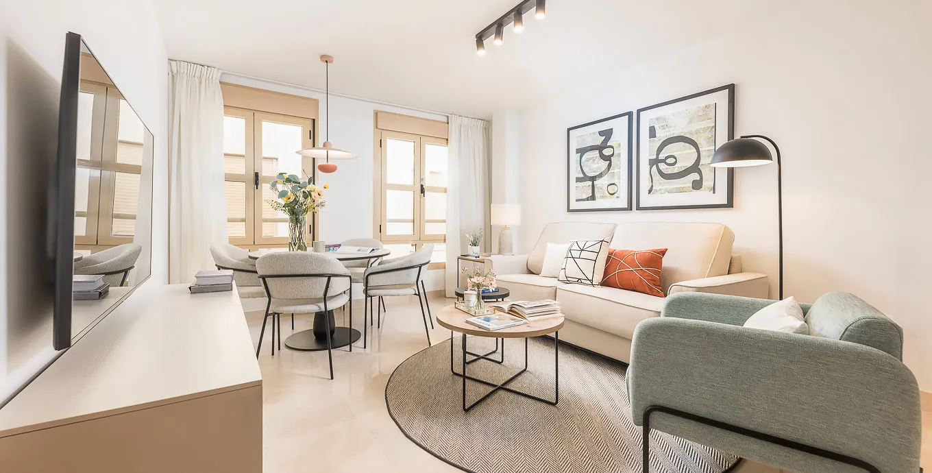 Contemporary 68m2 Malaga Flat With Bright Home Office For Remote Work Success