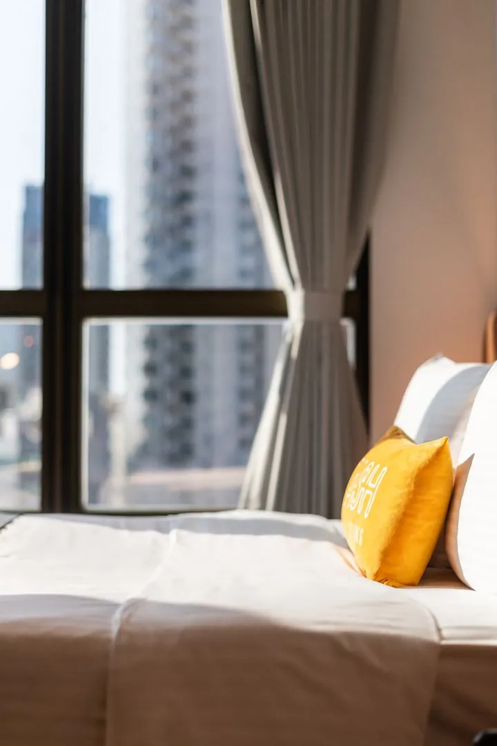 Premier Queen Low – Hollywood, Sheung Wan, Hong Kong #3