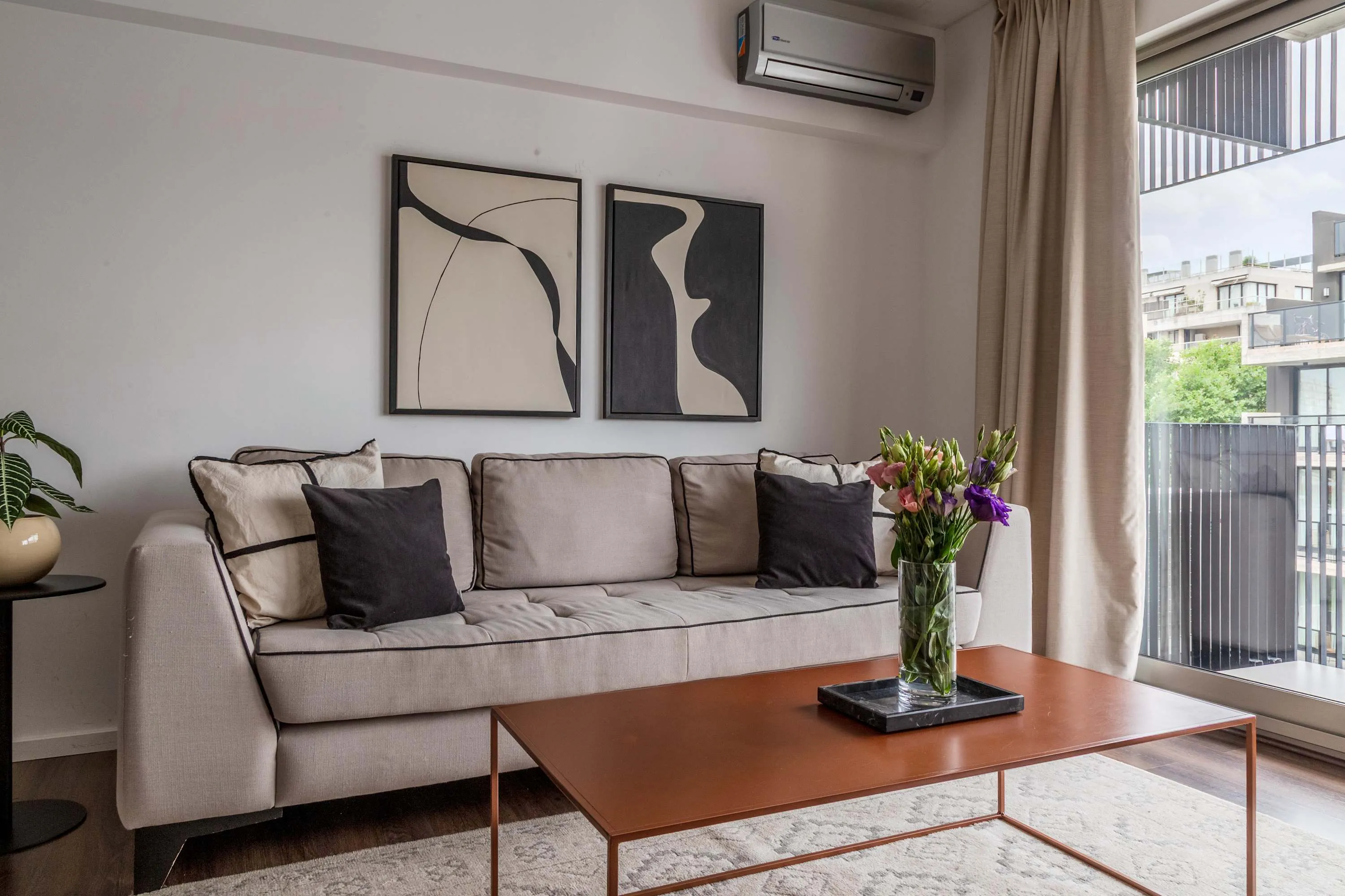 Stylish Studio In Luxury Tower: Work-from-home Living In Palermo Hollywood #3