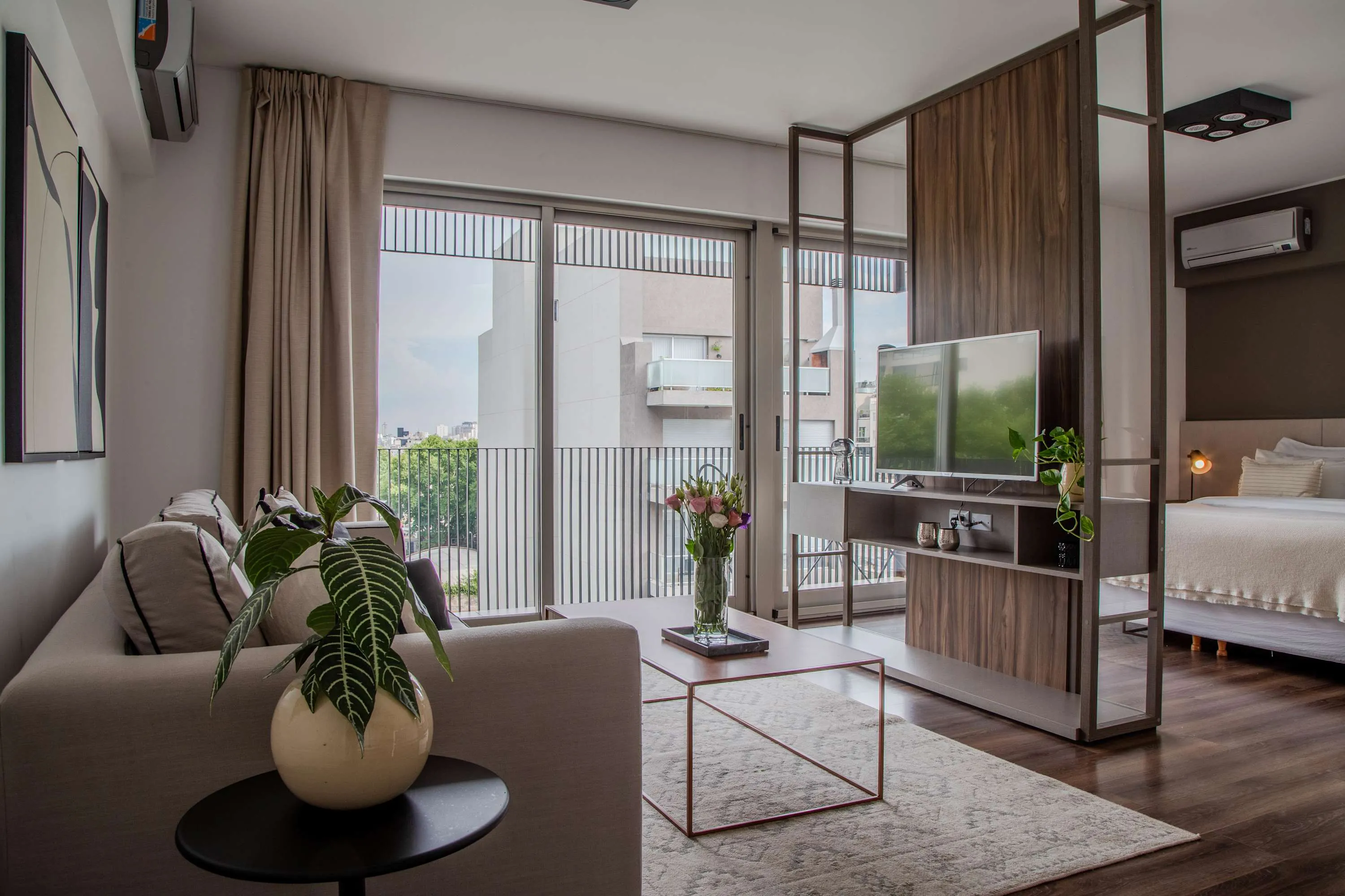 Stylish Studio In Luxury Tower: Work-from-home Living In Palermo Hollywood
