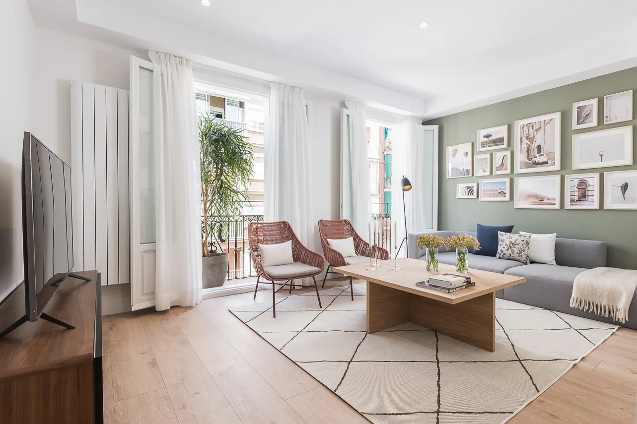 Spacious Madrid Flat With Dedicated Home Office In Central Location #5