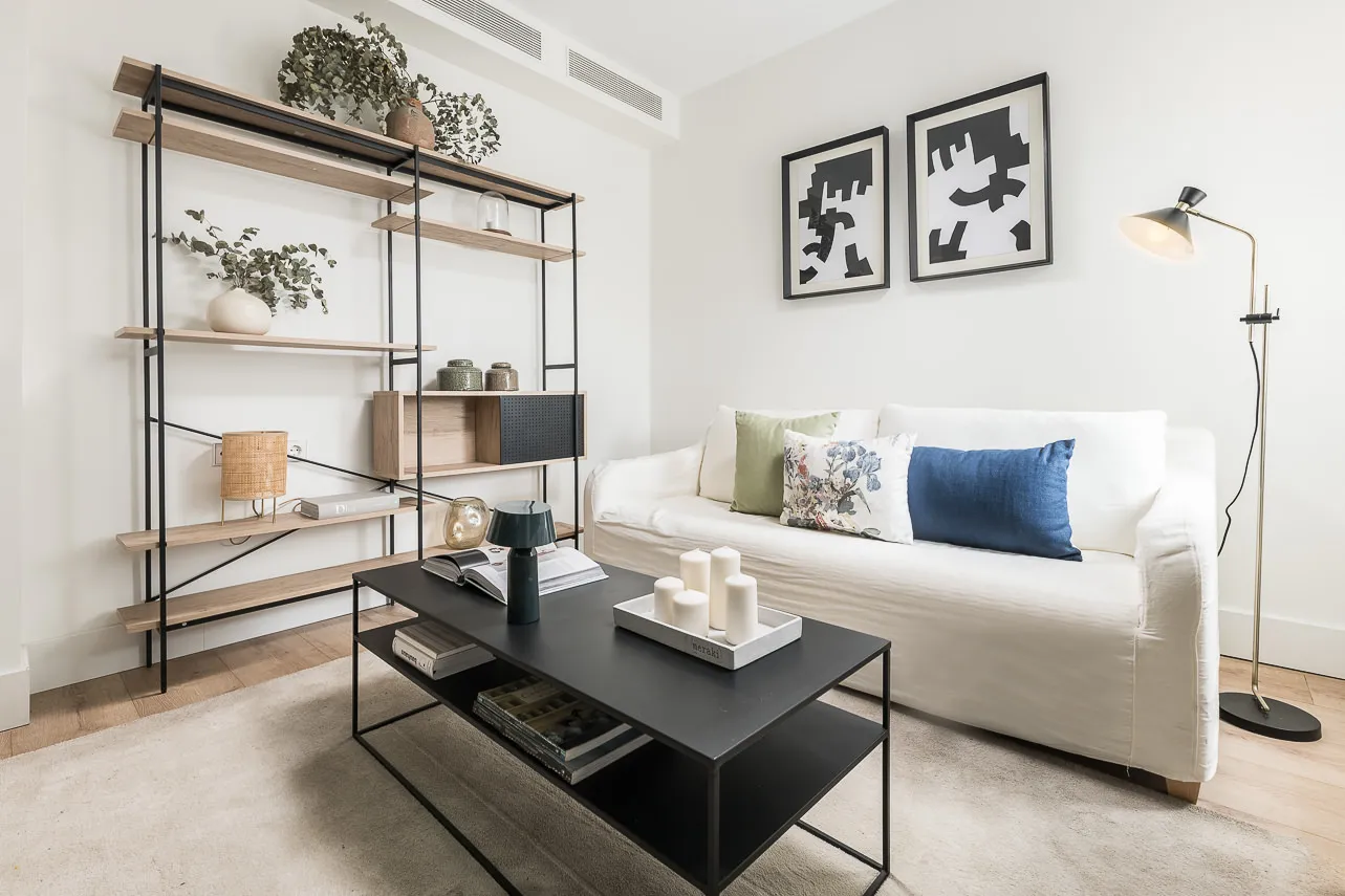 Stylish 50m2 Madrid Flat With Dedicated Work Area For Remote Professionals #3
