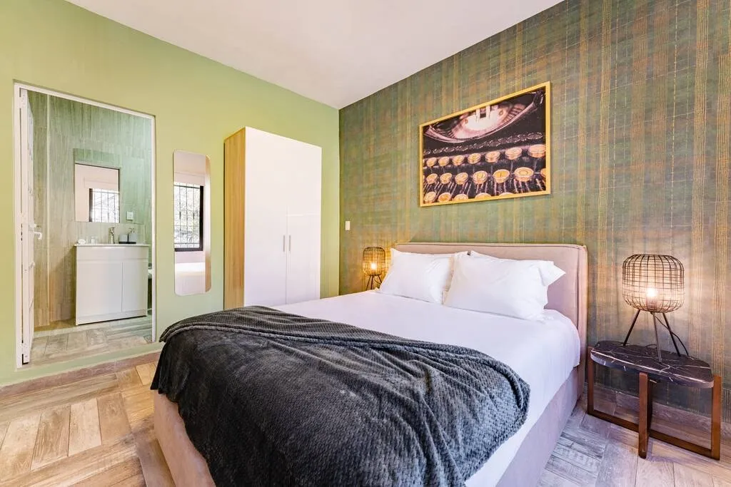Luxurious 8-bed Mexico City Flat With Dedicated Home Office And Fast Wi-fi