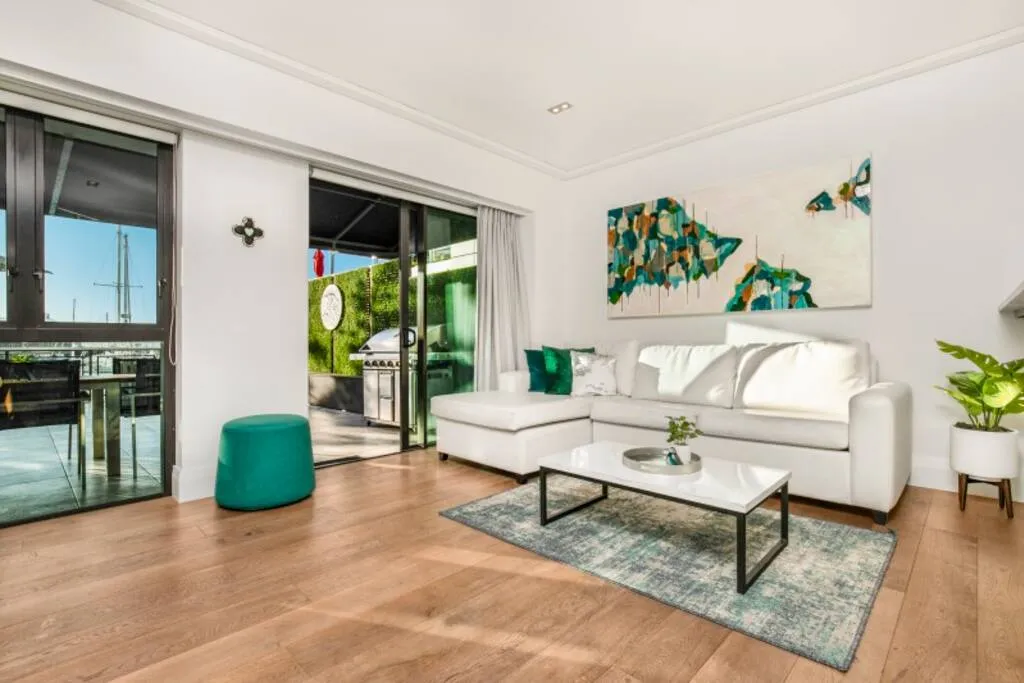 Elegant Intimate 2-br Auckland Flat -- Work-from-home Suite With Dedicated Office & Fast Wifi #4