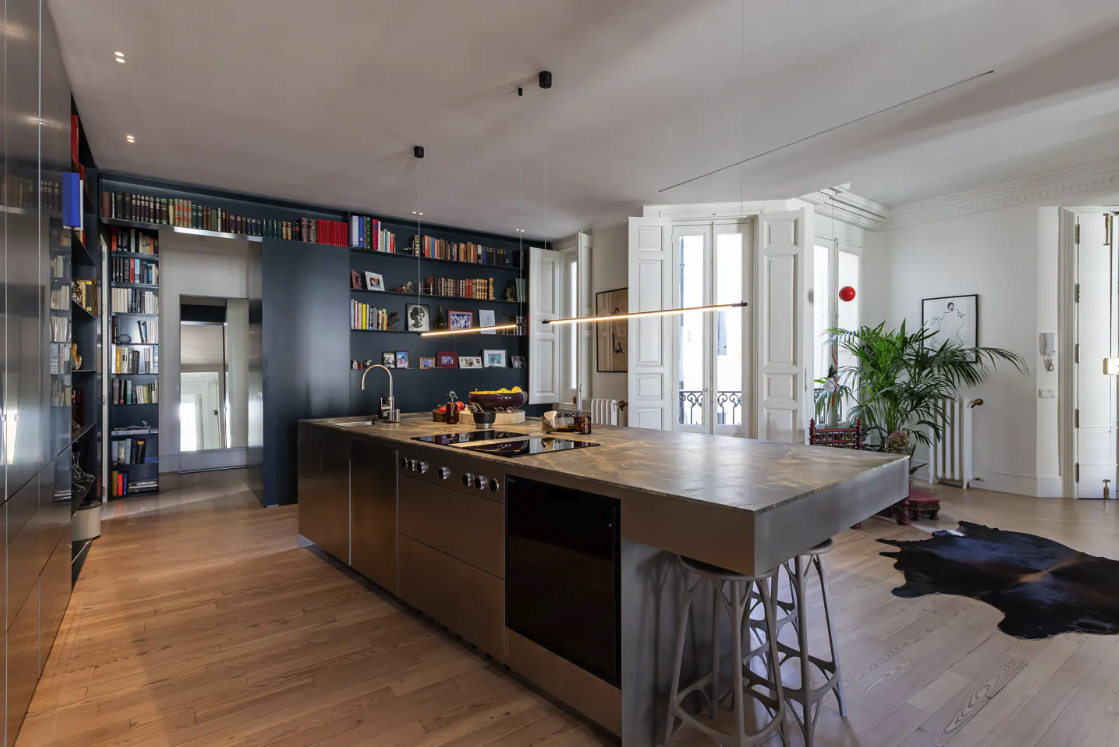 Work Remotely Above Madrid: Curated 3-br Sky Home, 240 Sqm With City Views #5