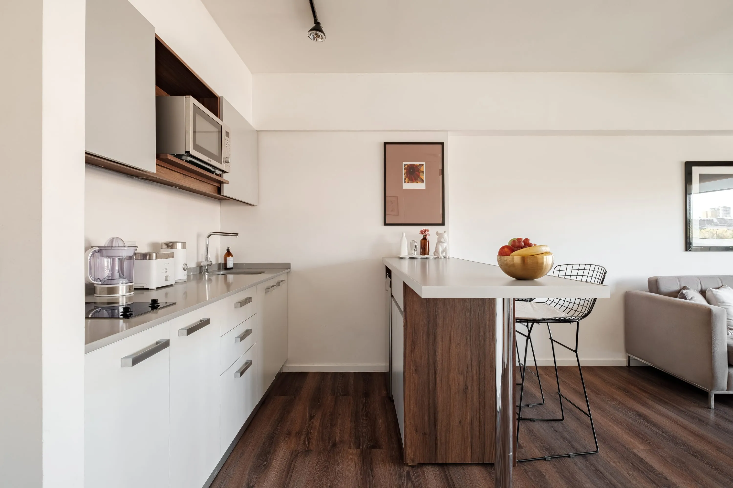 Modern Studio With Dedicated Home Office In Buenos Aires's Trendy Center #4