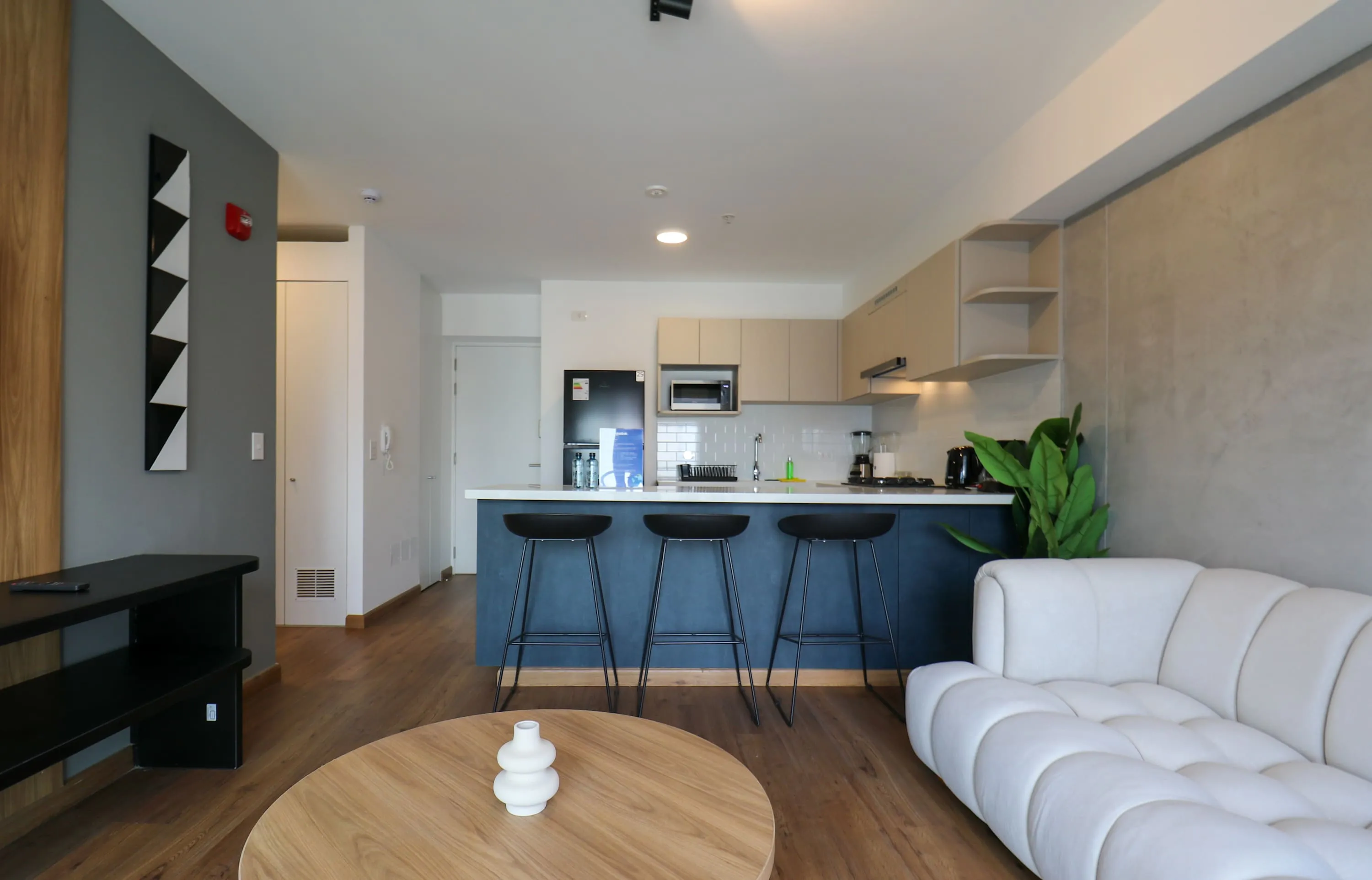 Work-ready Executive Flat In Lima: Roomy 1br W/ Pool Near Financial District #4