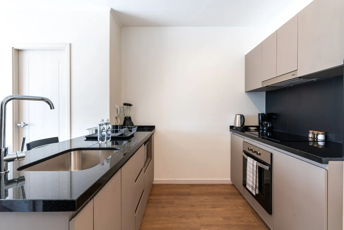 Wfh-ready Executive Flat: Spacious 2br W/ City Views In San Isidro, Lima's Business Hub #4
