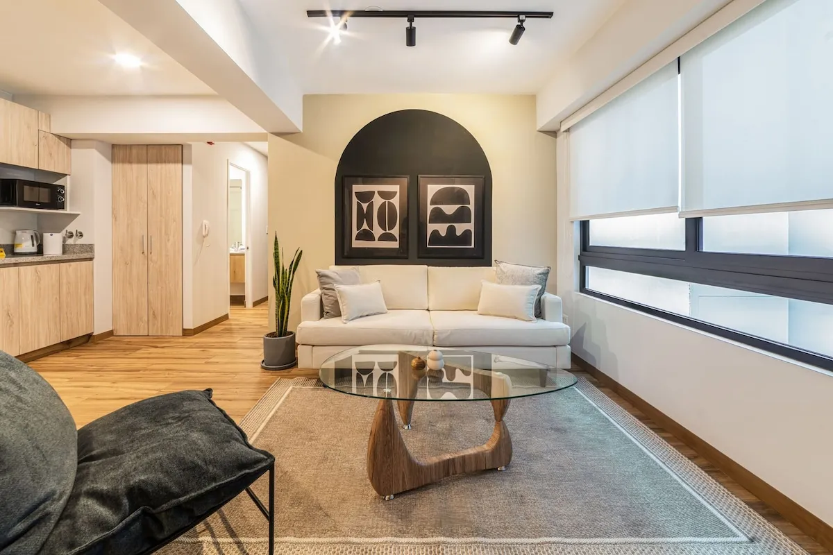 Work From Home In Style: Airy, Sophisticated 2br Flat Near Kennedy Park, Lima