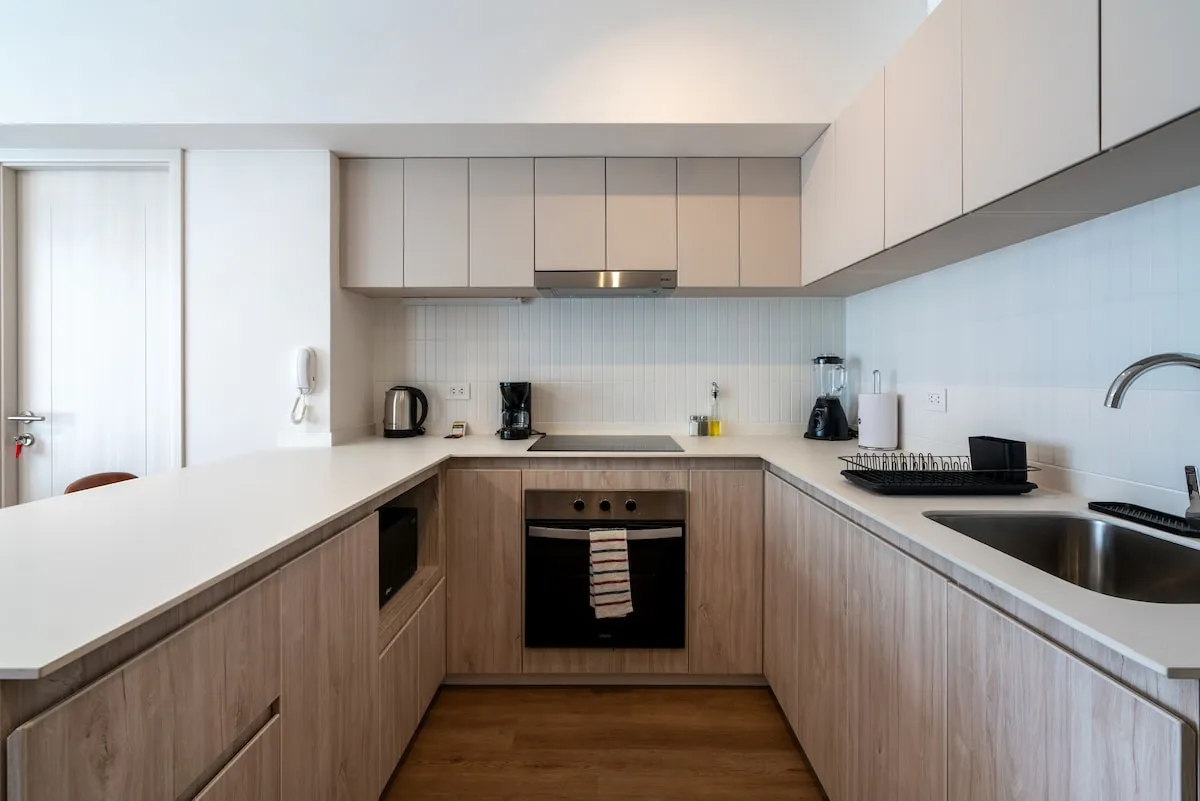 Roomy, Stylish 2br Flat In San Isidro, Lima - Dedicated Home Office For Remote Work #3