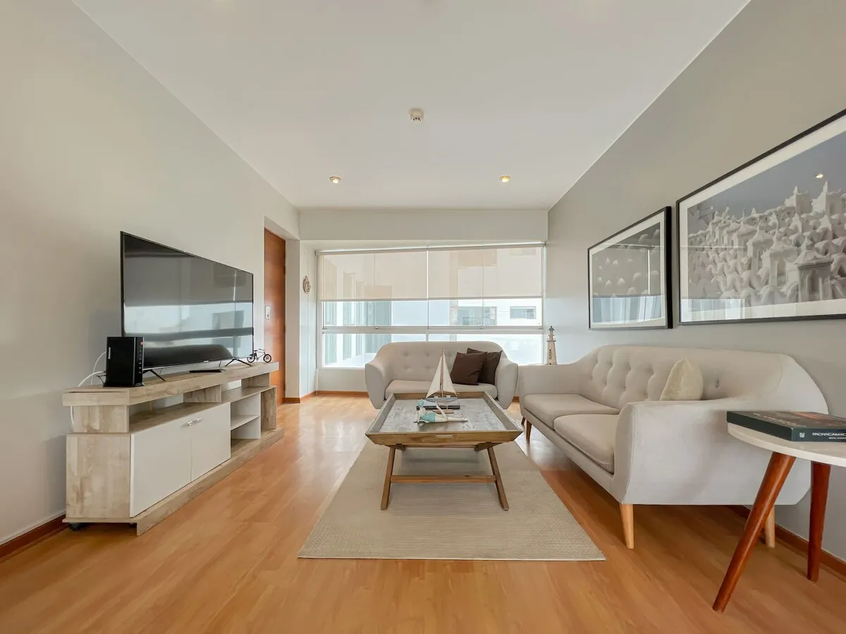 Airy 2br Lima Flat W/ Ocean-view Desk Backdrop - Remote Work Ready #5